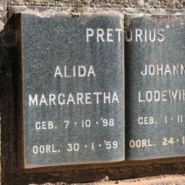 PRETORIUS Johannes Lodewikus 1904-1968 &amp; Alida Margaretha 1898-1959