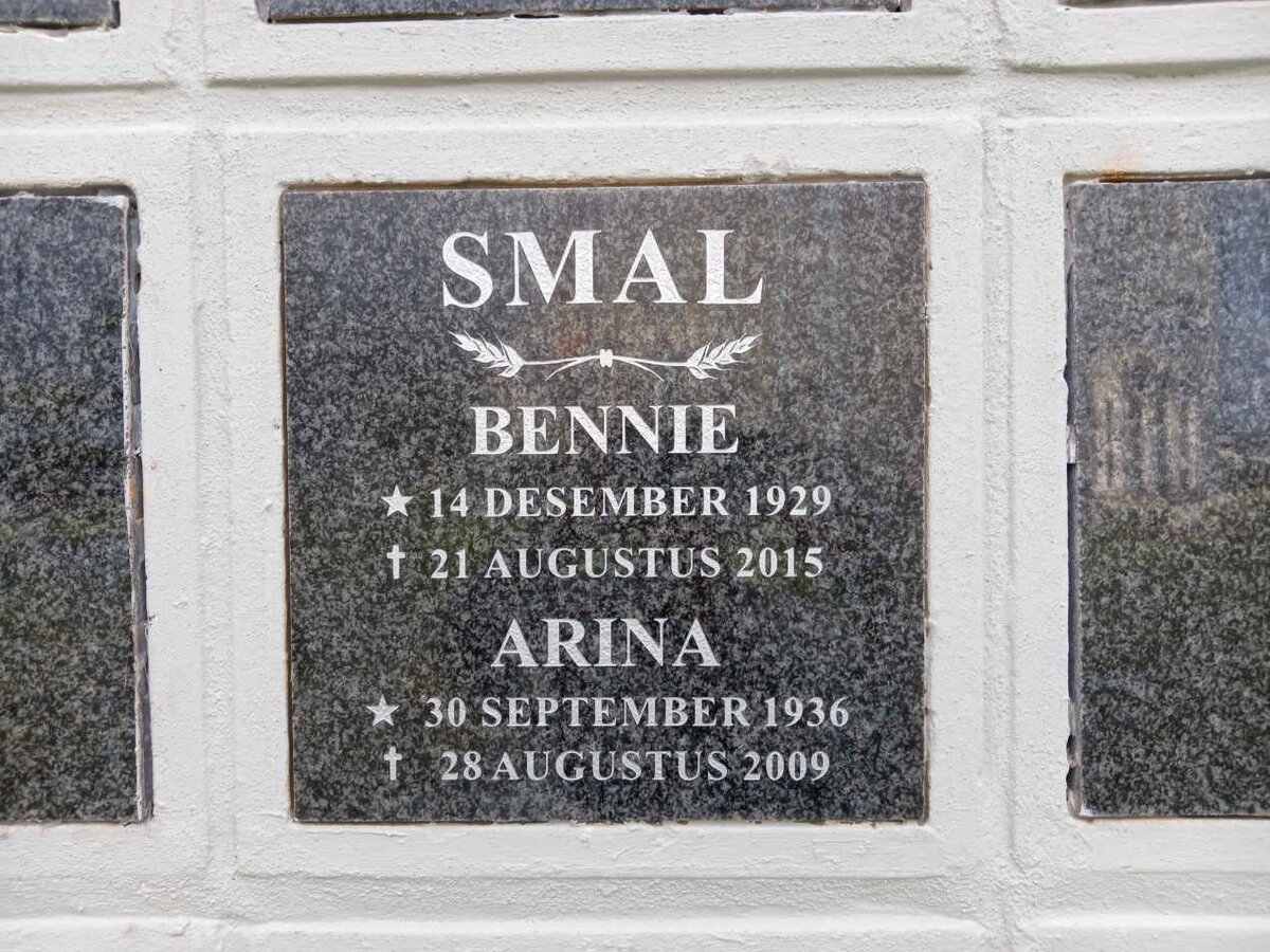 SMAL Bennie 1929-2015 & Arina 1936-2009