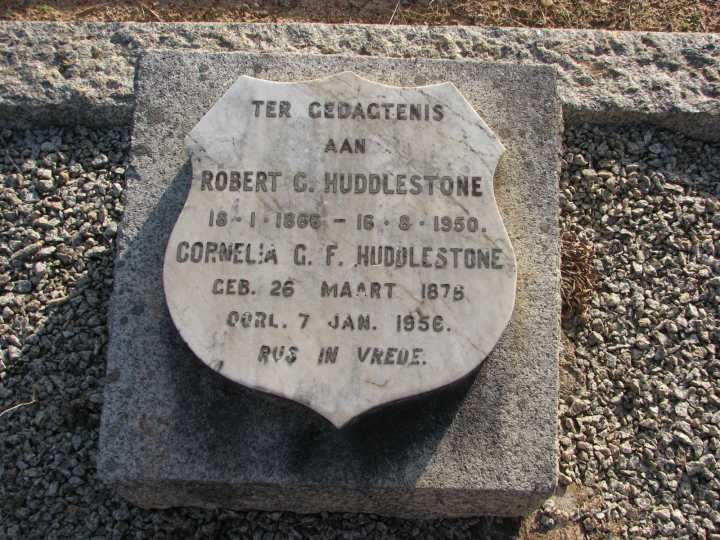 HUDDLESTONE Robert C. 1866-1950 &amp; Cornelia G.F. 1878-1956