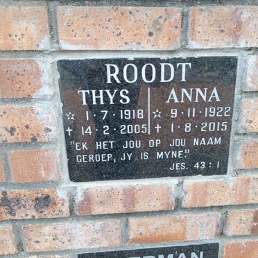 ROODT Thys 1918-2005 &amp; Anna 1922-2015