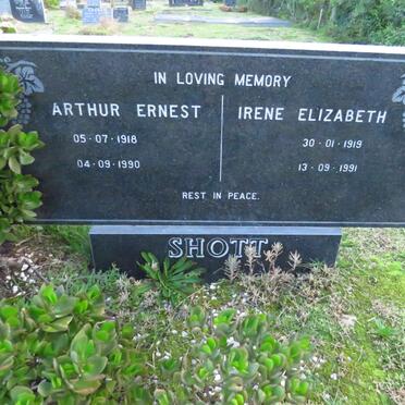 SHOTT Arthur Ernest 1918-1990 &amp; Irene Elizabeth 1919-1991