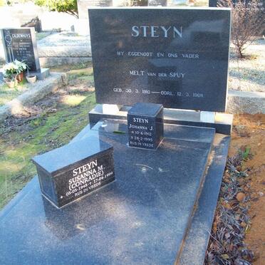 STEYN Melt van der Spuy 1910-1969 :: STEYN Susanna M. nee CORNADIE 1948-1999 :: STEYN Johanna J. 1912-1995
