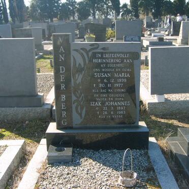 BERG Izak Johannes, van der 1897-1983 &amp; Susan Maria 1898-1977