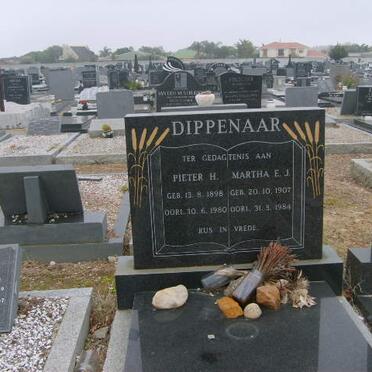 DIPPENAAR Pieter H. 1898-1980 &amp; Martha E.J. 1907-1984
