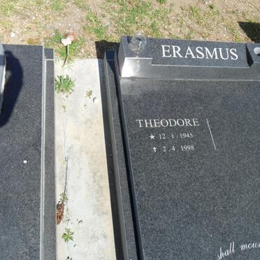 ERASMUS Theodore 1945-1998