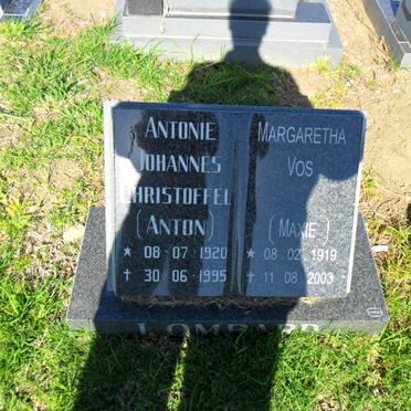 LOMBARD Antonie Johannes Christoffel 1920-1995 &amp; Margaretha VOS 1919-2003