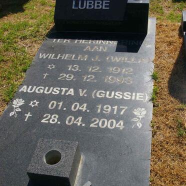 LUBBE Wilhelm J. 1912-1993 &amp; Augusta V. 1917-2004