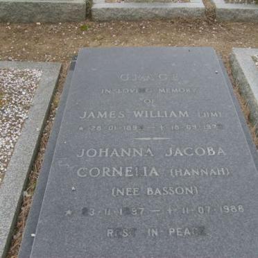 ? James William 189?-197? &amp; Johanna Jacoba cornelie BASSON 1897-1988