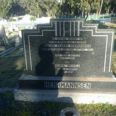 HERRMANNSEN Gregor Eduard 1871-1943 &amp; ? 1873-1951 :: WESSELS Gloria