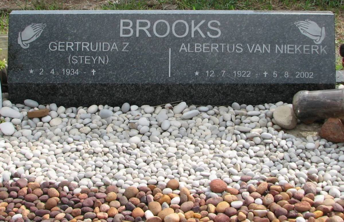 BROOKS Albertus Van Niekerk 1922-2002 &amp; Gertruida Z. STEYN 1934-