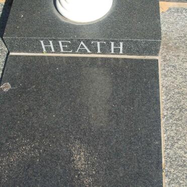 HEATH Daniel J. 1927-1977 &amp; Susanna C.P. Volschenk 1928-1998 