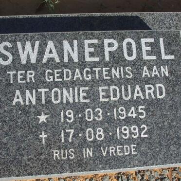 SWANEPOEL Antonie Eduard 1945-1992