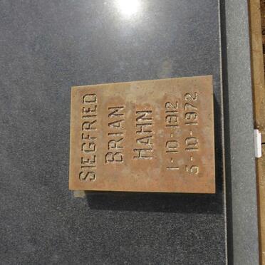 HAHN Siegfried Brian 1912-1972