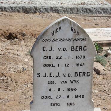 BERG C.J., v.d. 1870-1942 &amp; S.J.E.J. VAN WYK 1868-1940