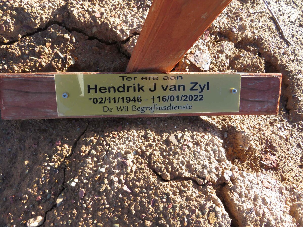 ZYL Hendrik J., van 1946-2022