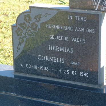 ZYL Hermias Cornelis, van 1908-1999 &amp; Johanna Hendriena  Maria 1903-1995