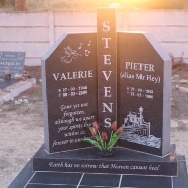 STEVENS Pieter 1943-1996 &amp; Valerie 1948-2006