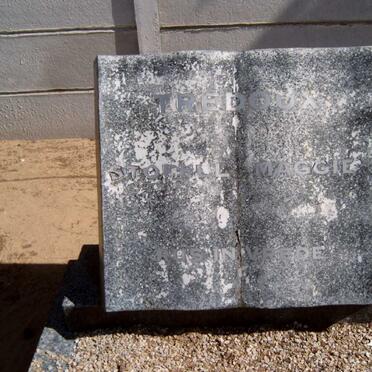 TREDOUX Stofell Maggie