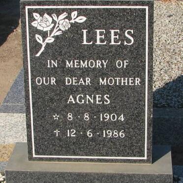 LEES Agnes 1904-1986