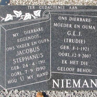 NIEMANN Jacobus Stephanus 1911-1990 &amp; G.L.J. 1921-2007