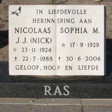 RAS Nicolaas J.J. 1924-1988 &amp; Sophia M. 1929-2006