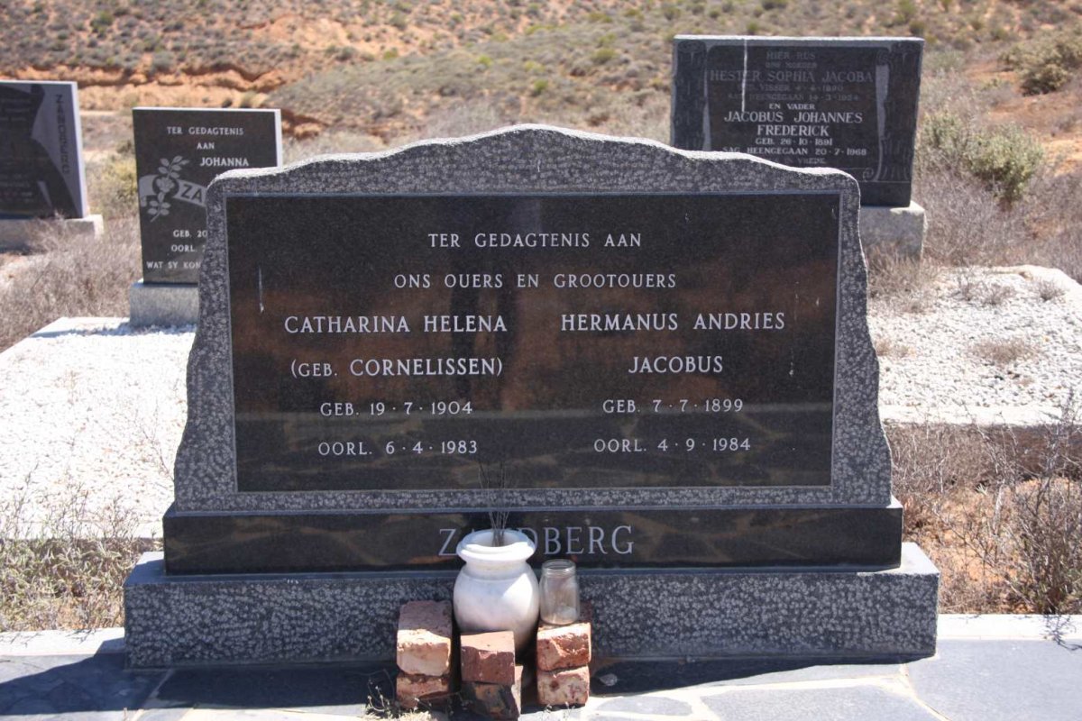 ZANDBERG Hermanus Andries Jacobus 1899-1984 &amp; Catharina Helena CORNELISSEN 1904-1983