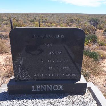 LENNOX Annie 1915-1995