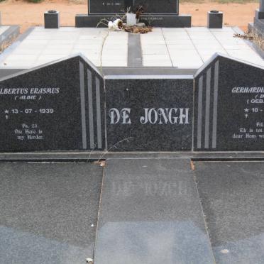 JONGH Albertus Erasmus, de 1939- &amp; Gerhardina Dircolene BOTHA 1946-
