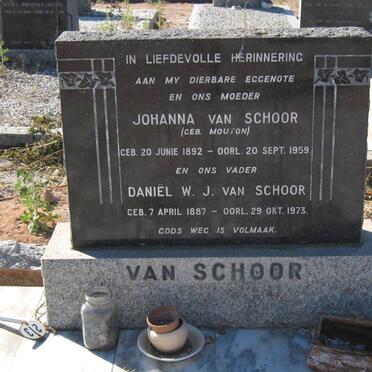 SCHOOR Daniël W.J., van 1887-1973 &amp; Johanna MOUTON 1892-1959