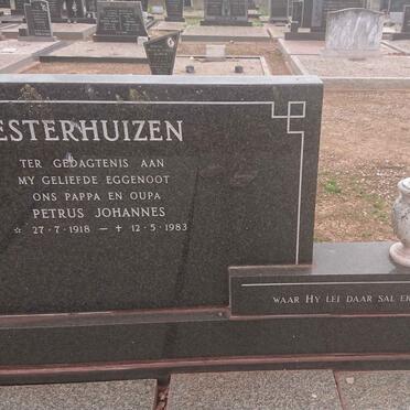 ESTERHUIZEN Petrus Johannes 1918-1983