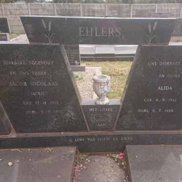 E - Surnames :: Vanne - E