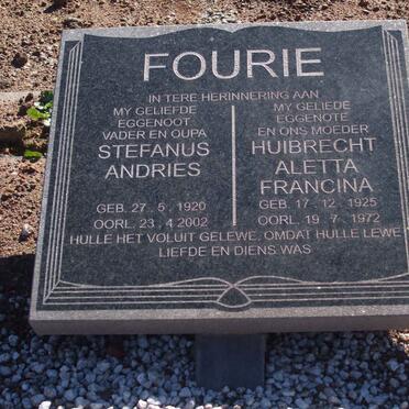 FOURIE Stefanus Andries 1920-2002 &amp; Huibrecht Aletta Francina 1925-1972