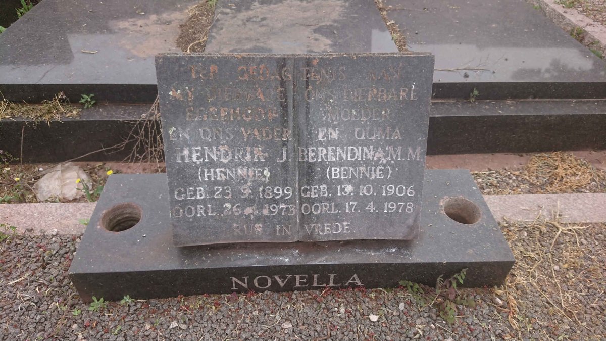 NOVELLA Hendrik J. 1899-1973 &amp; Berendina M.M. 1906-1978