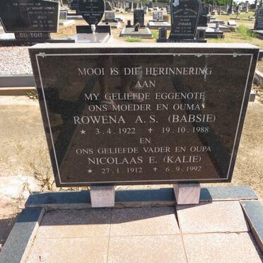 PIENAAR Nicolaas E. 1912-1992 &amp; Rowena A.S. 1922-1988