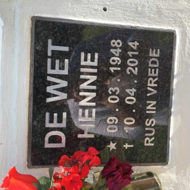 WET Hennie, de 1948-2014