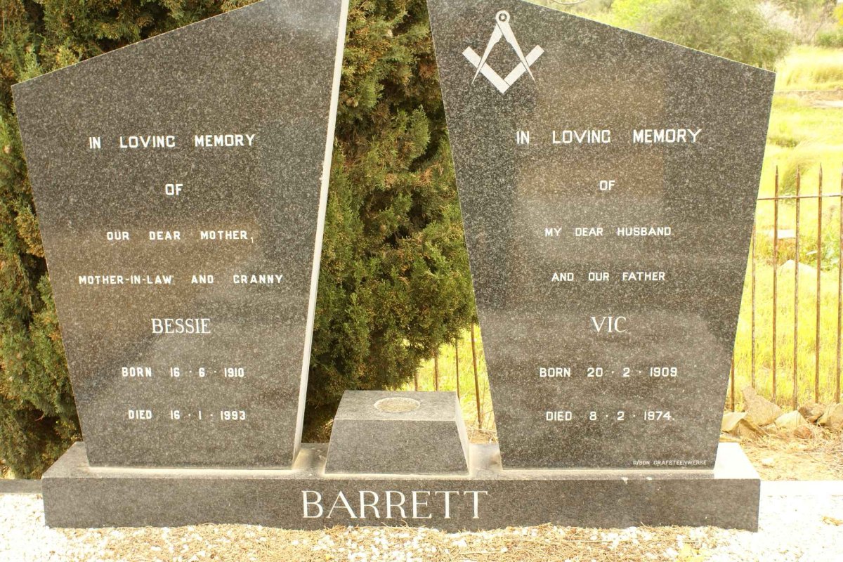 BARRETT Vic 1909-1974 &amp; Bessie 1910-1993