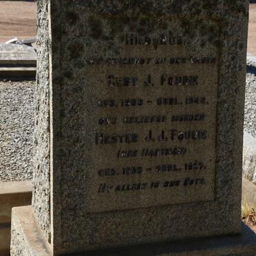 FOURIE Gert J. 18??-1942 &amp; Hester J.J. HARTMAN 1895-1957