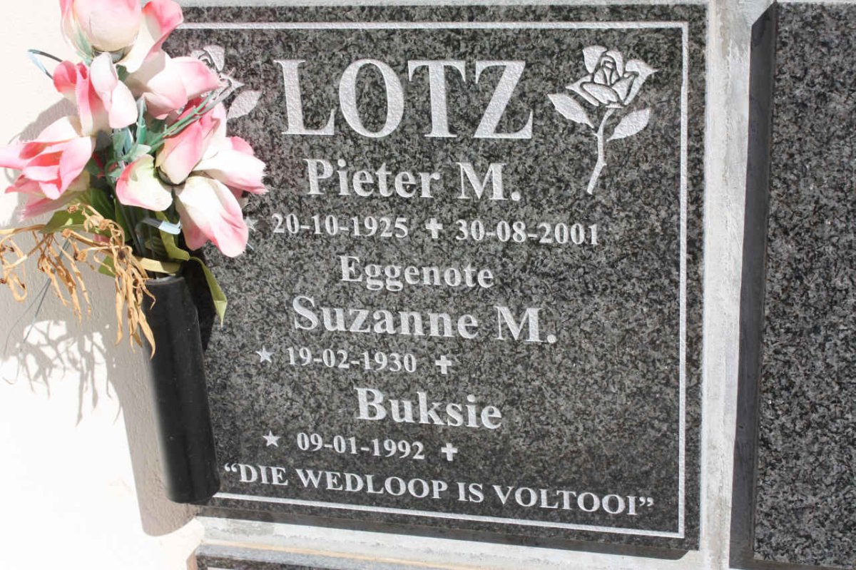 LOTZ Pieter M. 1925-2001 &amp; Suzanne M. 1930- :: LOTZ Buksie 1992-