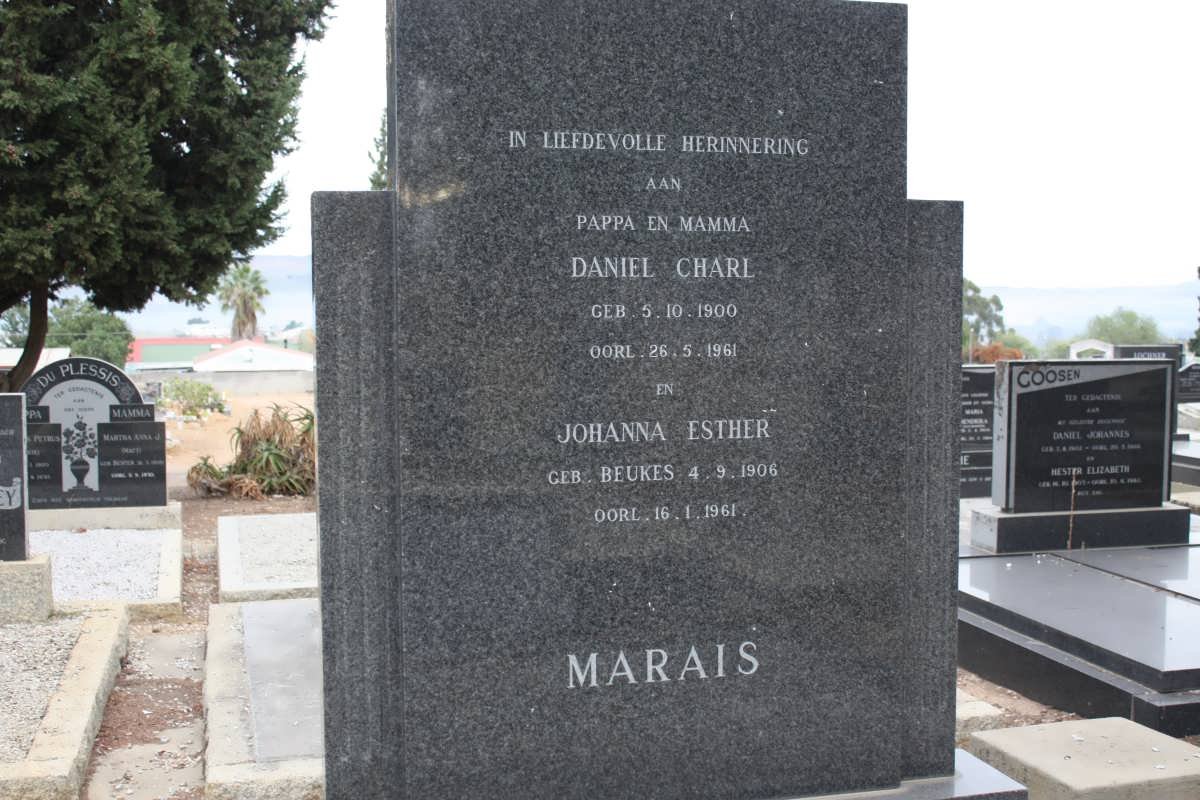 MARAIS Daniel Charl 1900-1961 &amp; Johanna Esther BEUKES 1906-1961