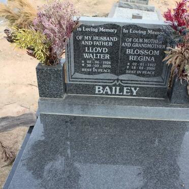 BAILEY Lloyd Walter 1926-2005 &amp; Blossom Regina 1927-2006