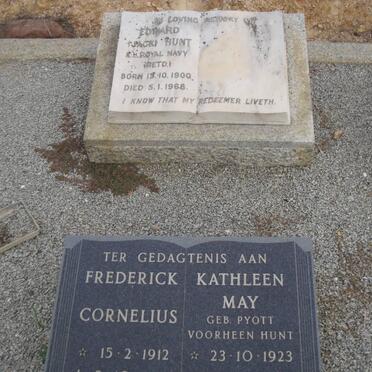 HUNT Edward 1900-1968 :: HUNT  Frederick Cornelius 1912-1977 &amp; Kathleen May formerly HUNT nee PYOTT 1923-1989