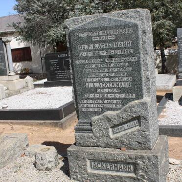 A - Surnames :: Vanne - A