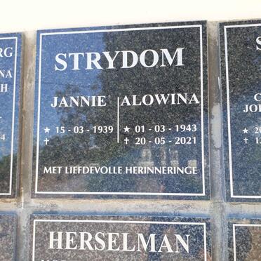 STRYDOM Jannie 1939- &amp; Alowina 1943-2021
