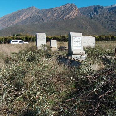 Western Cape, WORCESTER district, Matroos Berg 57, farm cemetery