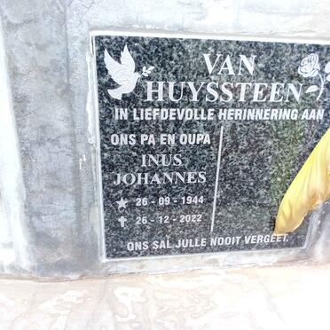 HUYSSTEEN Inus Johannes, van 1944-2022
