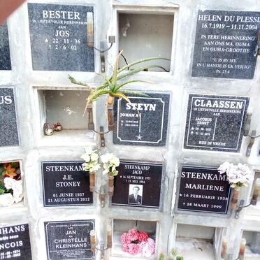 BESTER Jos 1936-2002 :: PLESSIS Helen, du 1919-2004 :: STEYN Johan A. 1928-2010 :: CLAASSEN Jacobus Ernst 1927-2016