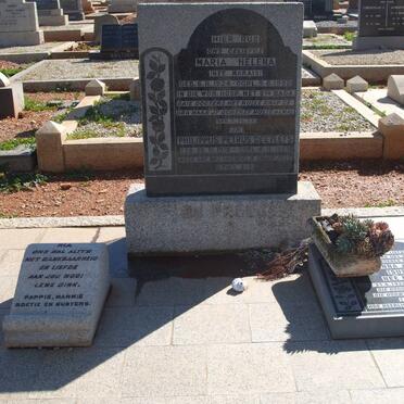 DEETLEFS Philippus Petrus 1918-1983 &amp; Maria Helena MARAIS 1924-1952 :: JORDAAN Susanna nee NAUDE 1922-2000