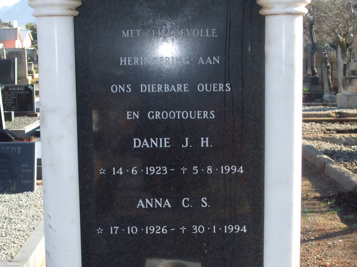FOURIE Danie J.H. 1923-1994 &amp; Anna C.S. 1926-1994