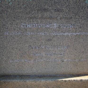 FOUCHE Theunis C. 1857-1930 &amp; Anna THERON 1862-1957