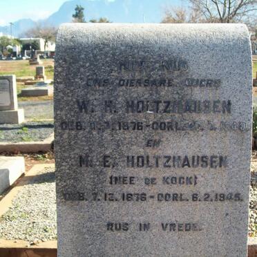 HOLTZHAUSEN W.H. 1876-1940 &amp; M.E. DE KOCK 1876-1945